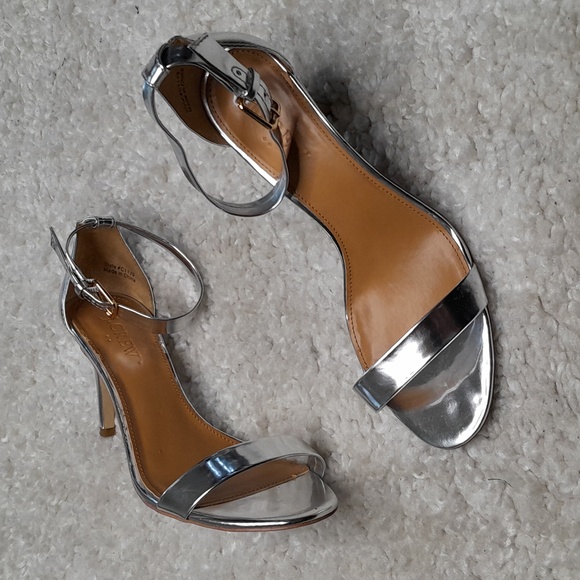 J. Crew Shoes - J CREW FACTORY SILVER/mirror  scrappy heels size 7.5